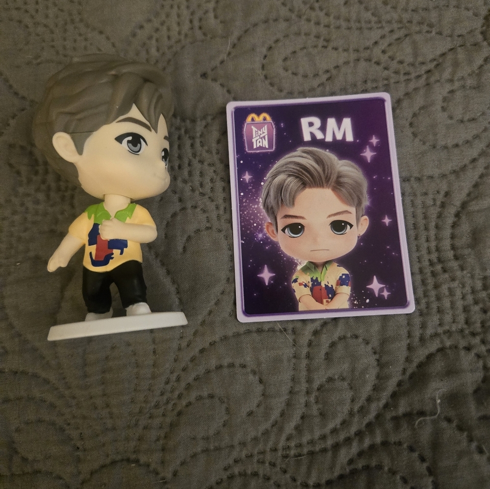 TinyTAN RM Figurine with Card